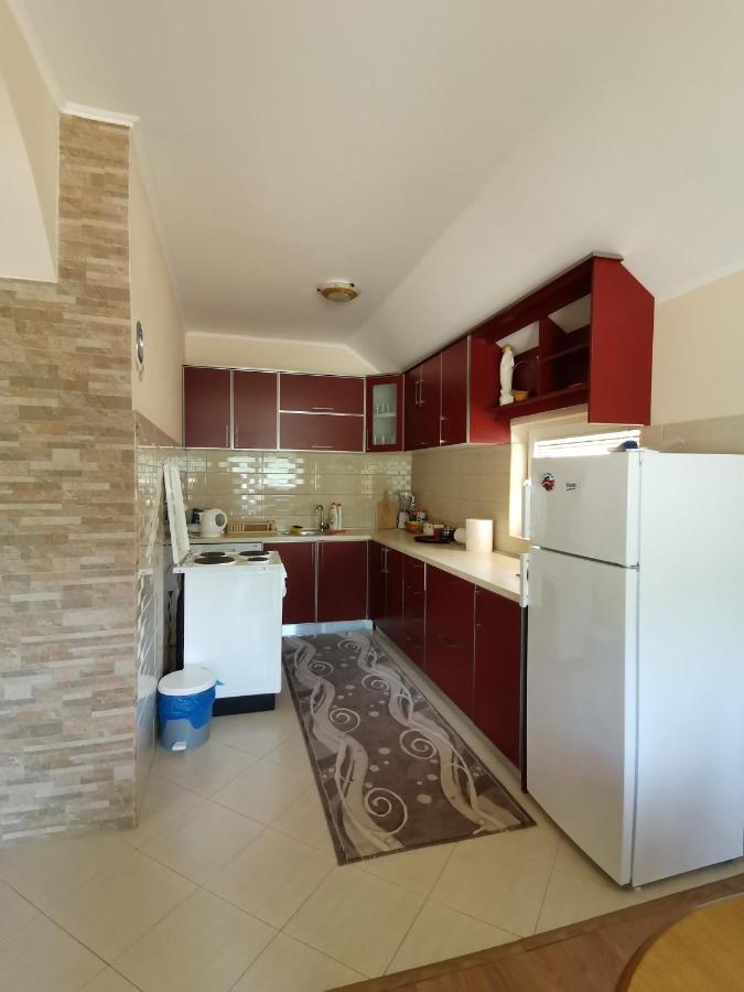 Apartment Osmajic プルジネ エクステリア 写真