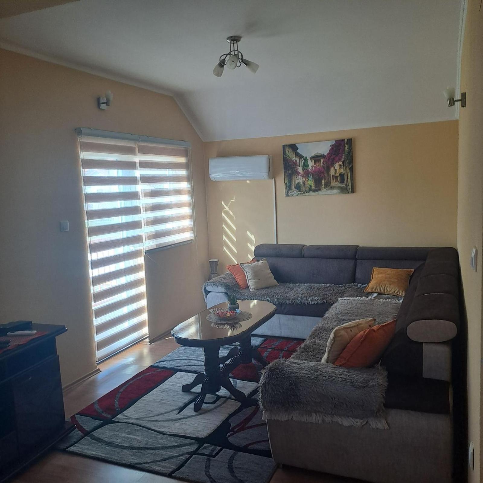 Apartment Osmajic プルジネ エクステリア 写真